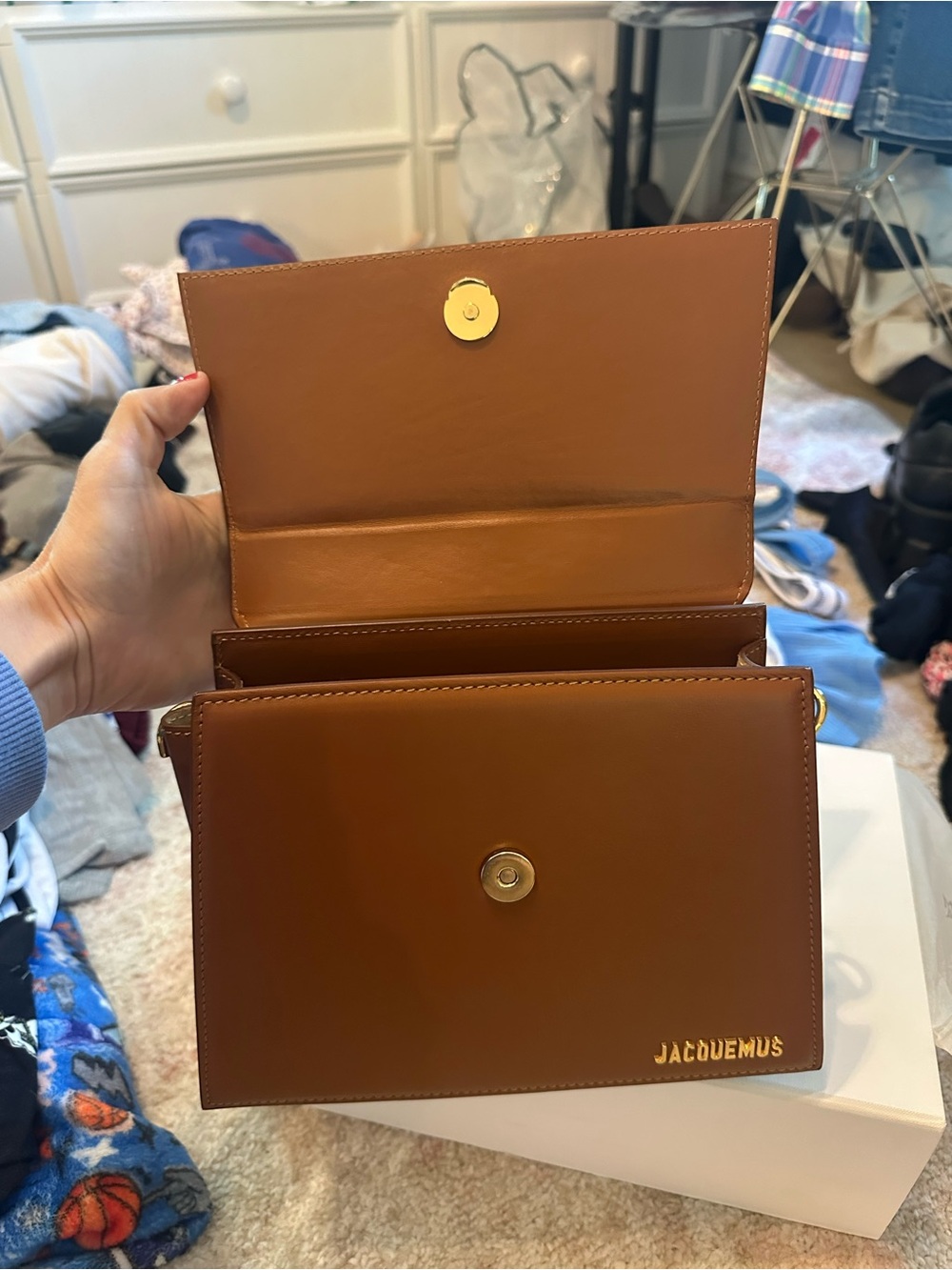 Jacquemus Tan Le Chiquito Top-Handle Bag - Picture 3 of 10